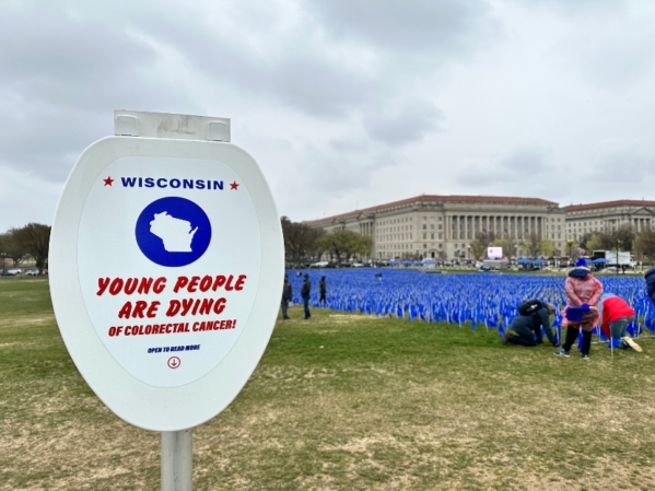 Bemis Toilet Seats Visualize Support for Advocacy Organization Fight Colorectal Cancer Event in Washington, D.C..jpg